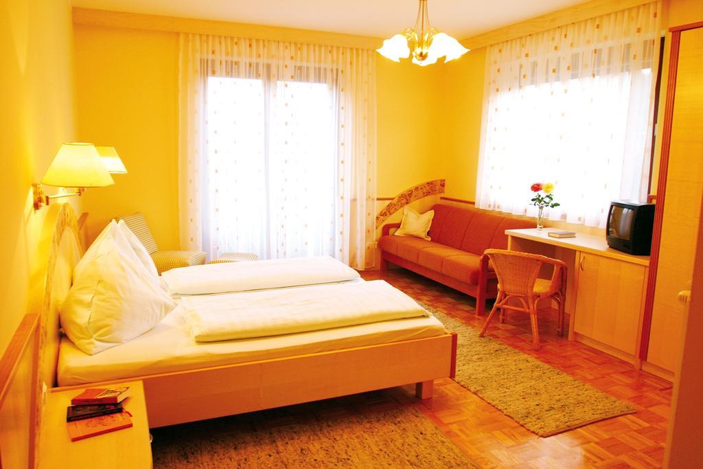 Hotel Restaurant Thadeushof Techelsberg Bilik gambar